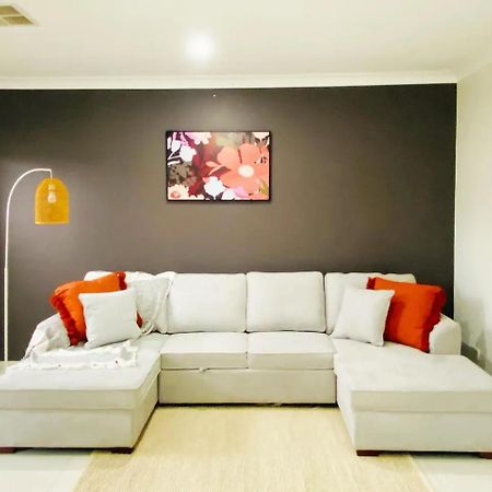 Kellyville 5Br Near Park And Shopping Mall المظهر الخارجي الصورة